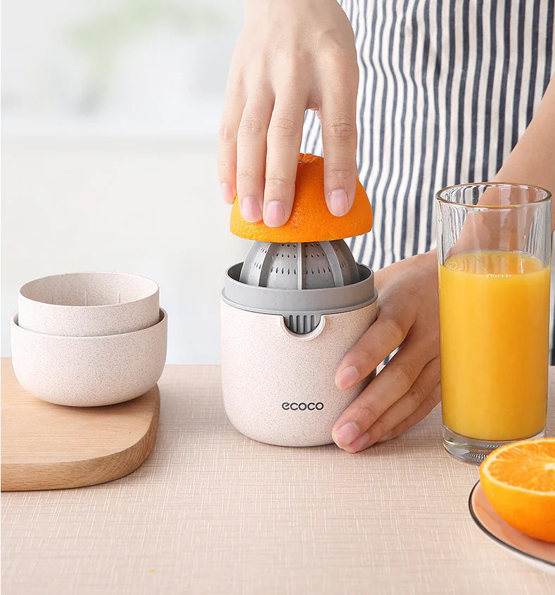 Creative Manual Wheat Straw Juicer - Multi-Function Tool